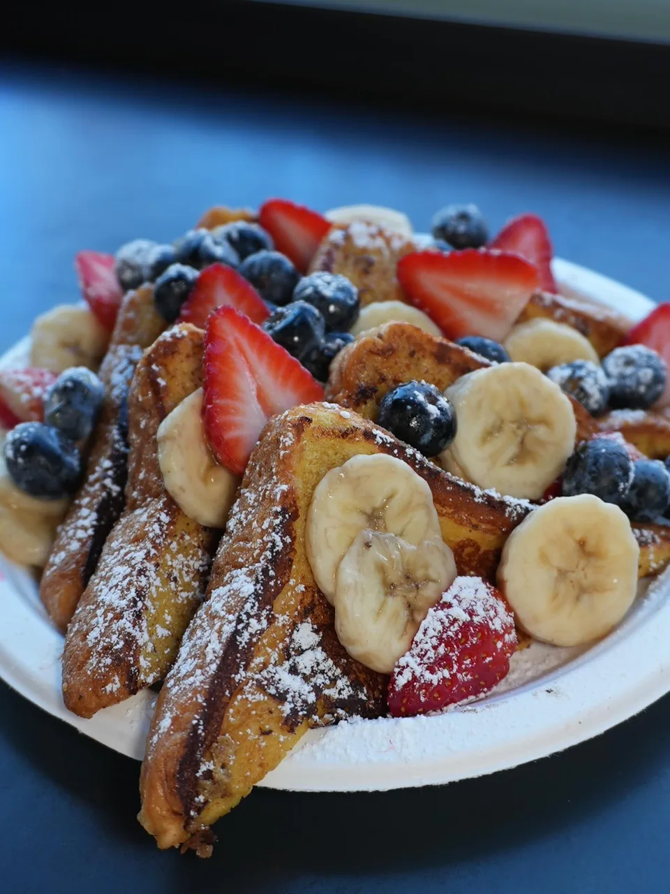 French toast topped with fresh fruit